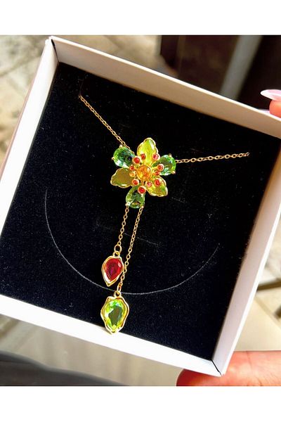 Perry Accesories Ldyllia Necklace Tarnish Steel Special Design Sw Pendant Ldyllia Necklace Green Flower Necklace Adjustable