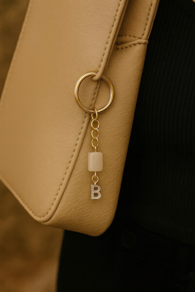 Han Ticarethane سلسلة مفاتيح كوارتز كريستالية على شكل حرف B من الحجر الذهبي اللون