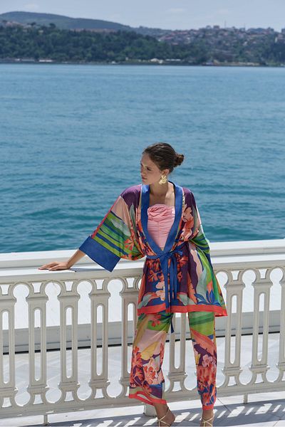 NUR KALAY COLLECTION Patterned Silk Satin Kimono
