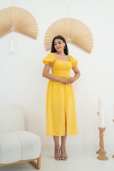 shop Rochie festonată cu cataramă galbenă