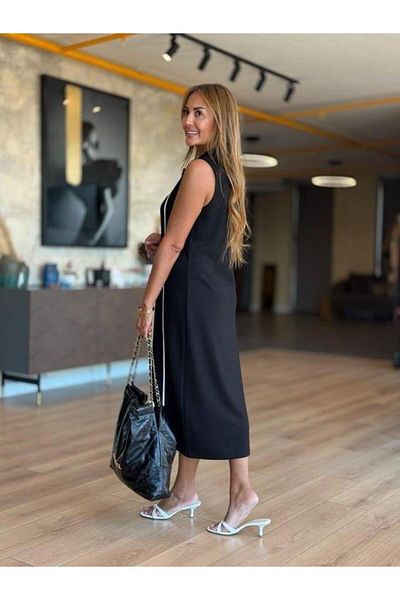Moda Ebrar فستان متوسط ​​الطول بتفاصيل شريطية من القماش المشروط للنساء