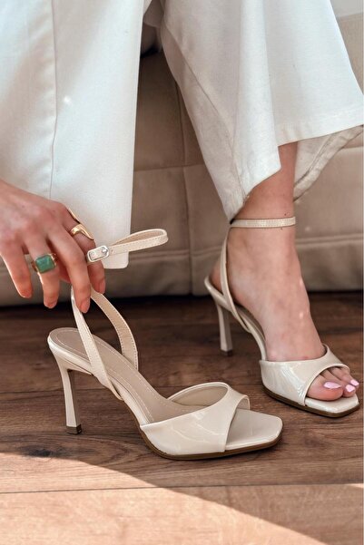 I Love Shoes Elvona Patent Leather Thin Heeled Women's Shoes Beige