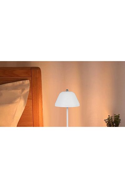 qwell 3-color battery table lamp