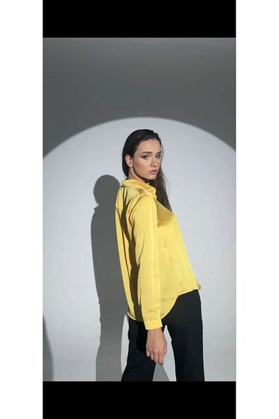 SuQ Women's Long Sleeve Buttoned Buluz Shirt - Yellow