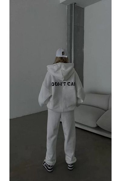 SuQ Embroidered Three Thread Sweat Suit - White