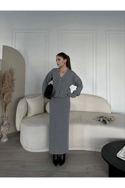 SuQ V-Neck 3 Button Cardigan Suit Knitwear with Double Skirt - Gray