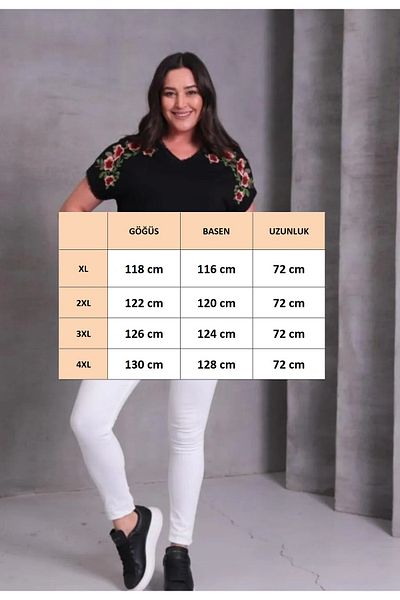 FOR ESRA BIG TREND Γυναικείο μπλουζάκι μεγάλου μεγέθους με λαιμόκοψη V με λουλούδια με λεπτομέρεια μανίκι από εύκαμπτη βισκόζη