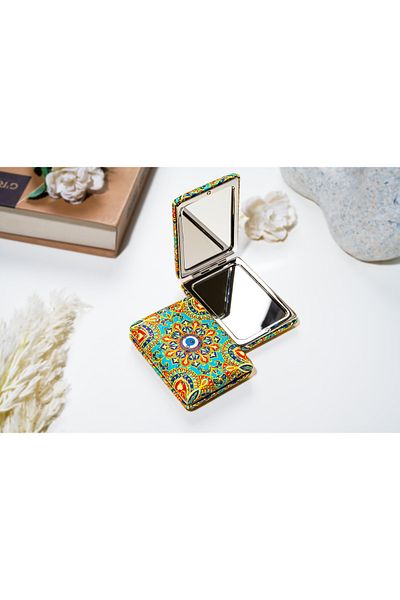 Generic elegant makeup mirror