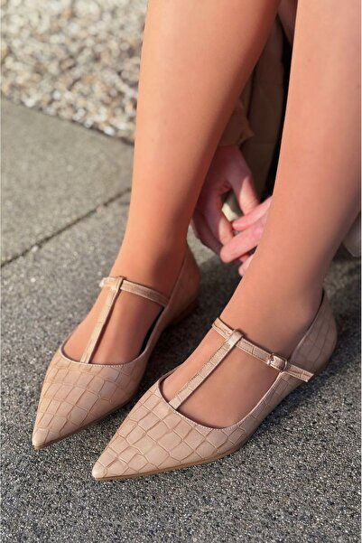 I Love Shoes Cormel Matte Leather Crocodile Patterned Nude Women's Ballerinas