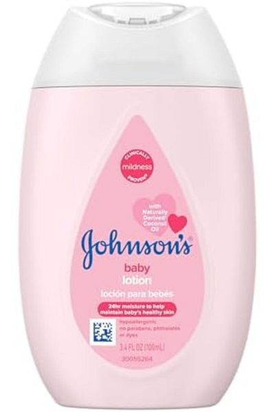 Johnson´s Baby Johnson's Moisturizing Mild Pink Baby Lotion with Coconut Oil for Delicate Baby Skin, Dye-Free, Hypo