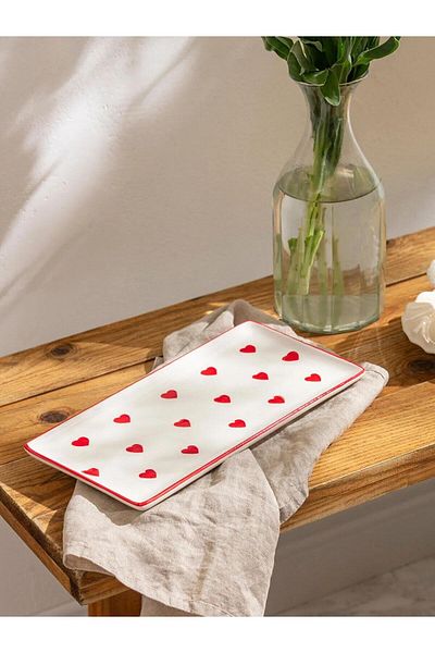 LC Waikiki LCW HOME Κεραμικό πιάτο παρουσίασης με στάμπα καρδιάς 27 cm (W5)