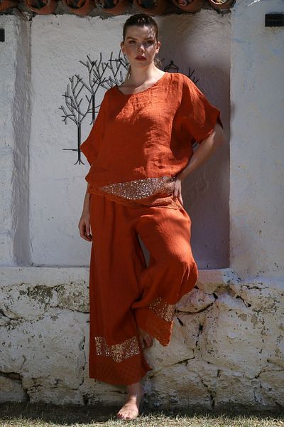 Chiccy Costum țesut din in, cu paiete, cu mâneci scurte, cu buzunare, culoarea țiglă italiană, 73-100 70-68