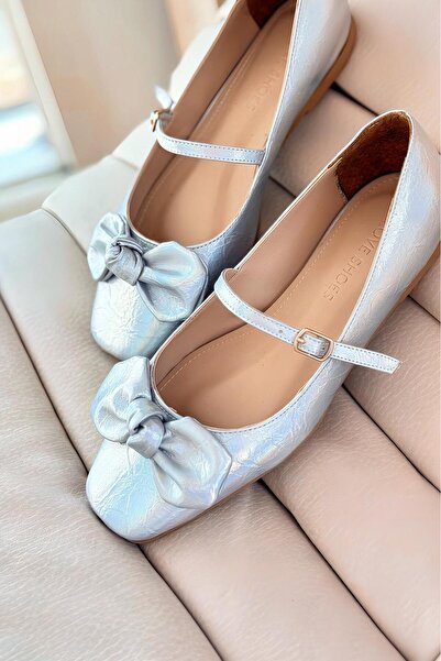I Love Shoes Ratins Wrinkled Leather Hologram Ribbon Detailed Women's Ballerina Silver