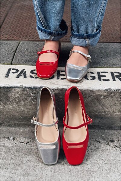 I Love Shoes Lufora Matte Leather Buckle Detailed Silver Women's Ballerinas