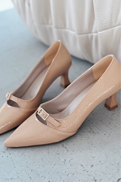 I Love Shoes حذاء Jolor من الجلد اللامع بإبزيم عاري ومفصل