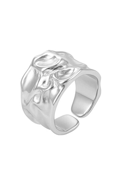 Belora Inel Diora, inimă punk