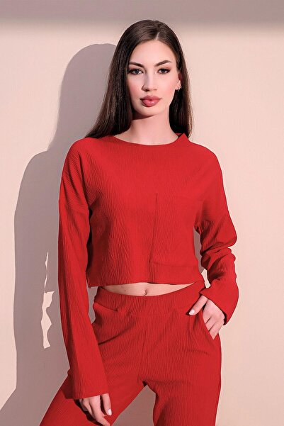 NEW LAVİVA Kadın Kırmızı Uzun Kol Kendinden Dokulu Cepli Crop Sweatshirt, Salaş Kesim Bluz