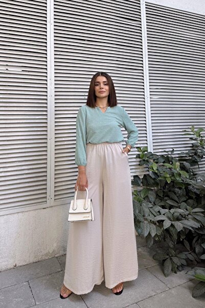 NEW LAVİVA Mint Long Three-Quarter Sleeve, Kiss Collar, Pompom Fabric Basic Cut Blouse - Suitable for Hijab