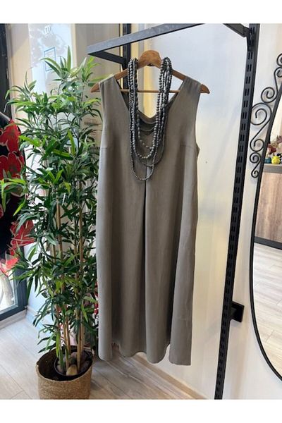 Yame Plain V-Necklace Dress