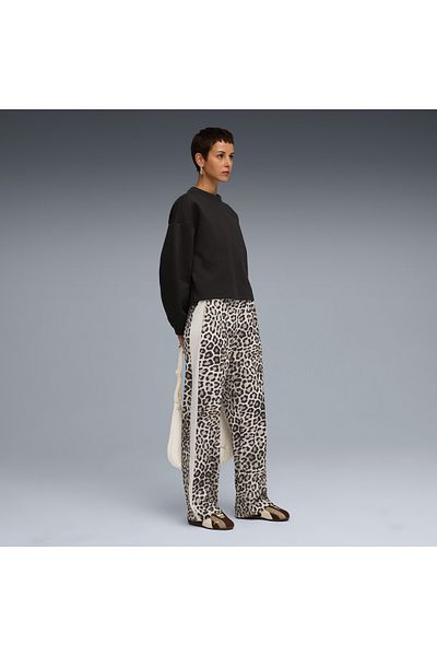 Puma بنطال رياضي نسائي كريمي مطبوع بالكامل من T7