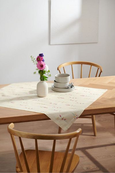 Tchibo Floral Printed Table Cloth 90 x 90 cm, Beige Combo