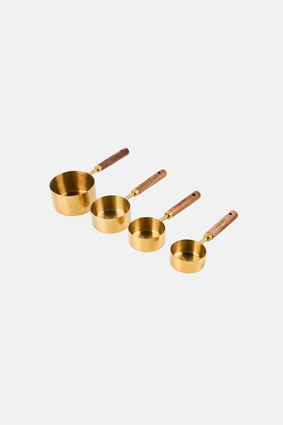 BEBEHOME A Set Of Measuring Cups With Wooden Handle, Gold