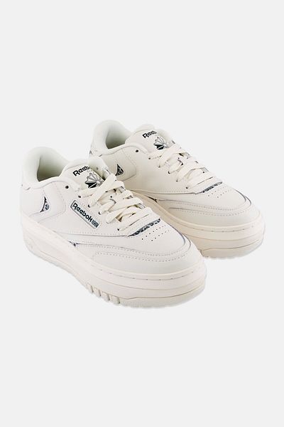 Reebok حذاء نسائي خارجي برباط إضافي من Club C، أبيض