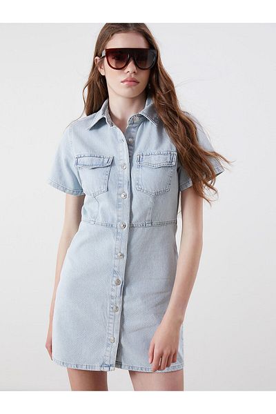 LC Waikiki Mini rochie din jean cu guler de cămașă