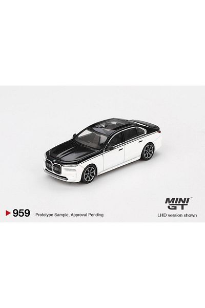mini gt Macheta auto BMW i7 xDrive60, Alpine White/Black Sapphire, 2024 (LHD) 1:64 MIniGT