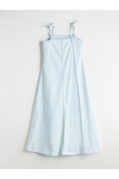 LC Waikiki فستان جينز بياقة مربعة وحزام على شكل حرف A من إنديجو