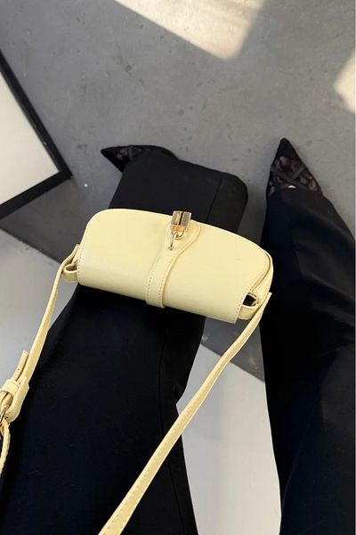 LEONAS Covered Baguette Bag with Lock Accessories Solea Yellow