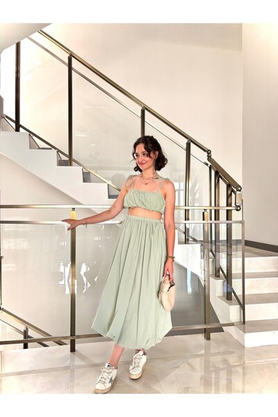 Sude Kızanlıklı Balloon Crop and Skirt Set