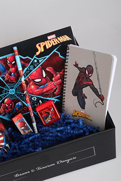 SPIDERMAN DEKOMUS ÖZEL KUTULU LİSANSLI KIRTASİYE SETİ PİPETLİ BARDAK,RESİM DEFTERİ,KURŞUN KALEM,SİLG