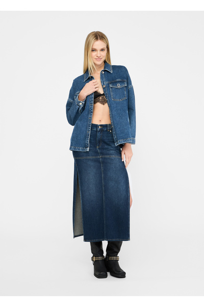 Liu Jo Women's Comfortable Fit Off-Shoulder Pocket Detail Long Sleeve Soft Cotton Denim Blue Jacket Uf5111D4927-7