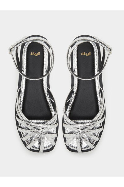 Styli Strappy Flats Sandals