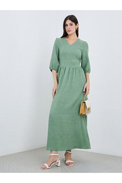 Styli Green Self-Design 3/4 Sleeves Maxi Dress