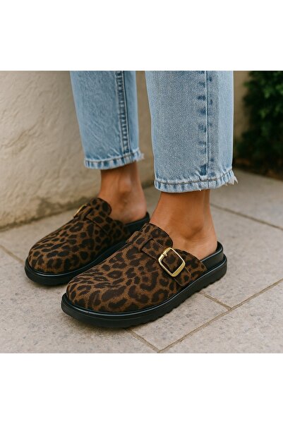 adelix Kadın Leopar Desenli Süet Tokalı Kapalı Terlik Leopar