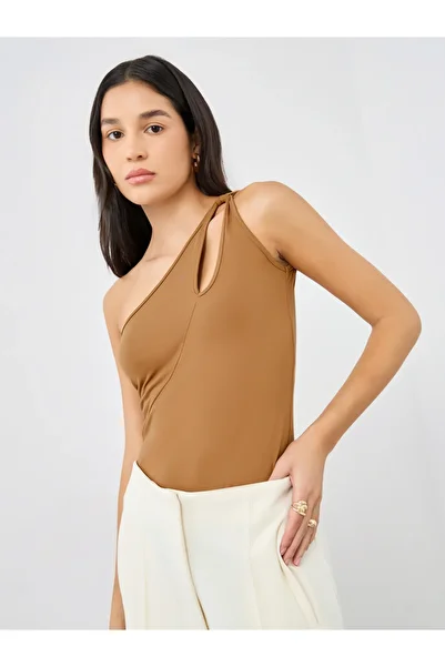 Styli Brown Fitted One Shoulder Neck Knit Top
