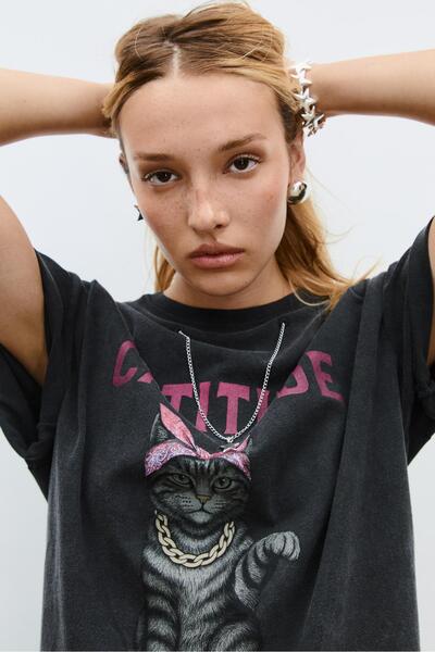Stradivarius T-shirt with Catitude appliqué print
