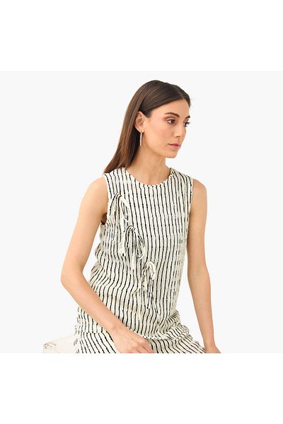 2Xtremz Textured Knit Fashion Top