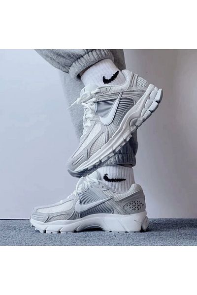 Nike Zoom Vomero 5 Gray Sports Shoes Sportie