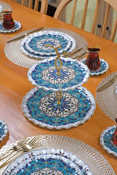 Glore Puglia Gold Gilded Layered Cookie Plate Presentation Plate