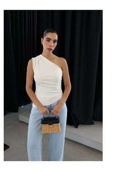 CADDELAMODA One Shoulder Asymmetrical Cut Blouse