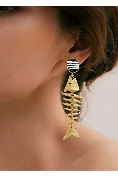 Ayşegülce Takılar Metal Balık Kılçığı Sallantılı Model ZRA Küpe – Modern ve Şık Tasarım Altın Kaplama