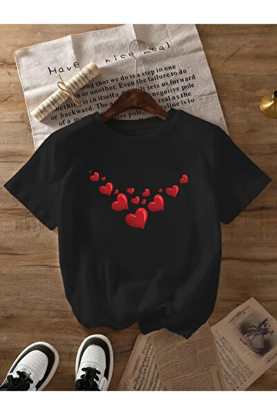 FUFLUNS تي شيرت برقبة دائرية كبيرة الحجم مطبوع عليه قلوب صغيرة حمراء