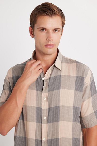 Tudors Men's Relax Fit Relaxed Fit Sport Collar Short Sleeve Viscose Check Shirt