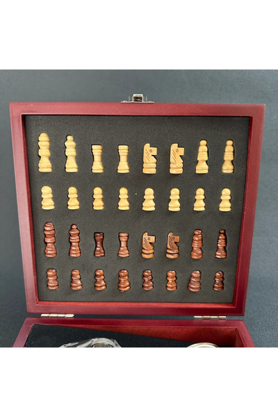 Kuzey Tacı Premium Chess & Flask Combination Set Vip