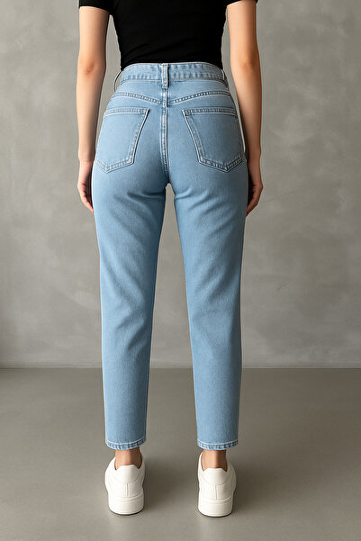 DELDNM Lucky Жіночі світло-блакитні джинси-бойфренди з високою талією та еластичним поясом