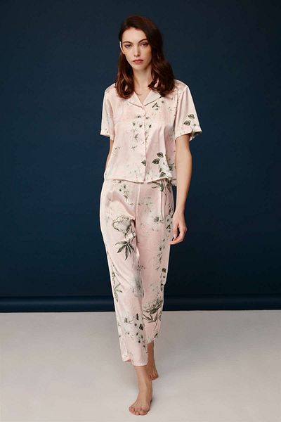 Bonnie Clyde Pink Elegant Floral Patterned Shirt and Short Leg Pajamas Set 2-Piece Boxed - Ilc2.30V01R8Gnec-Pe