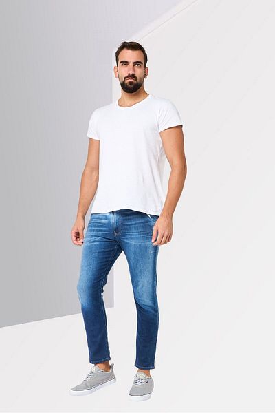 Diesel Men Krooley-X Tapered Fit Washed Denim Jeans, Blue
